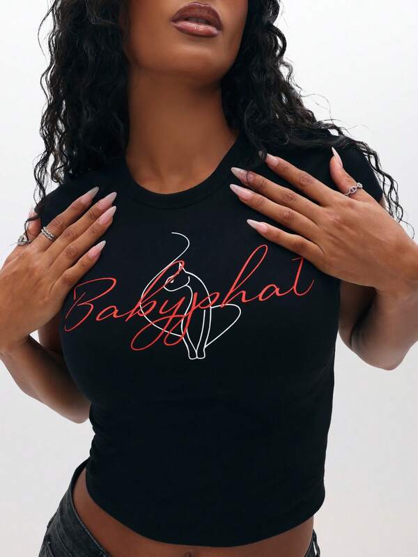 BABYPHAT Raglan Sleeve Graphic Tee With Script Print Logo Short Sleeve Crop Top For Summer Casual Wear