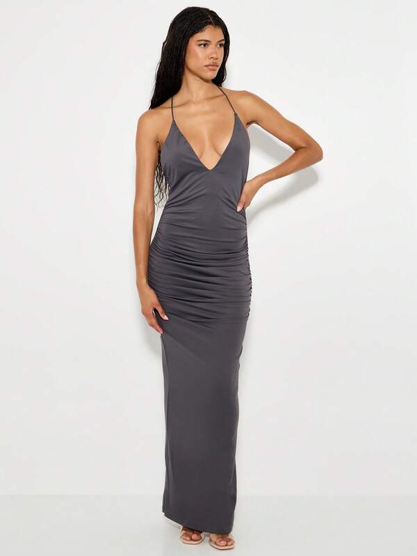 KIZN Backless Evening Maxi Dress Plunge Neckline Side Ruched Elegant Gold Circle Chain Detail Formal Occasion Floor Length Bodycon Slim Fit Party Gown