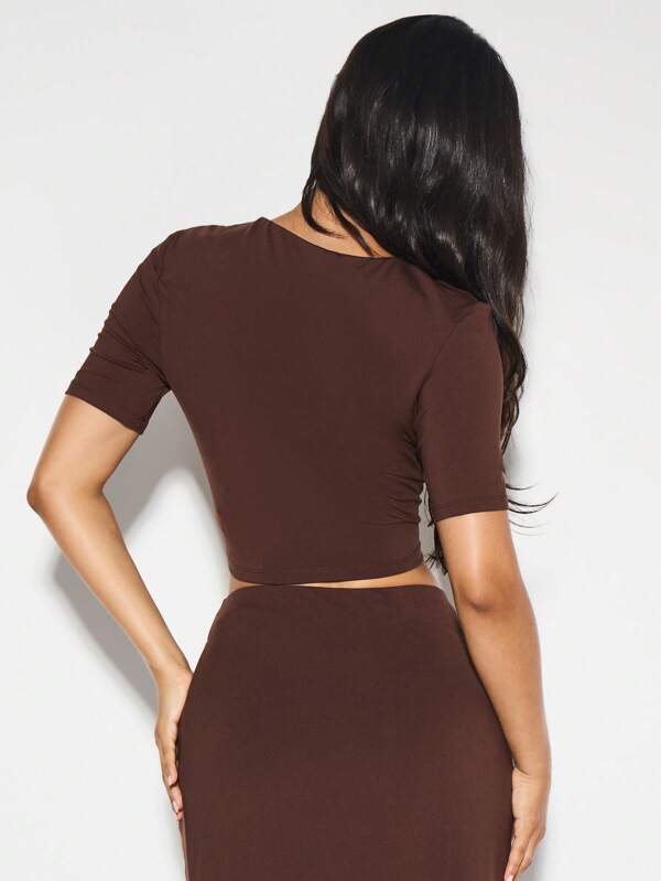 KIZN Crop Top Short Sleeve Tie Front Knotted Detail Basic Stretchy T-Shirt Clubwear Essential All Season Casual Modern Style Top