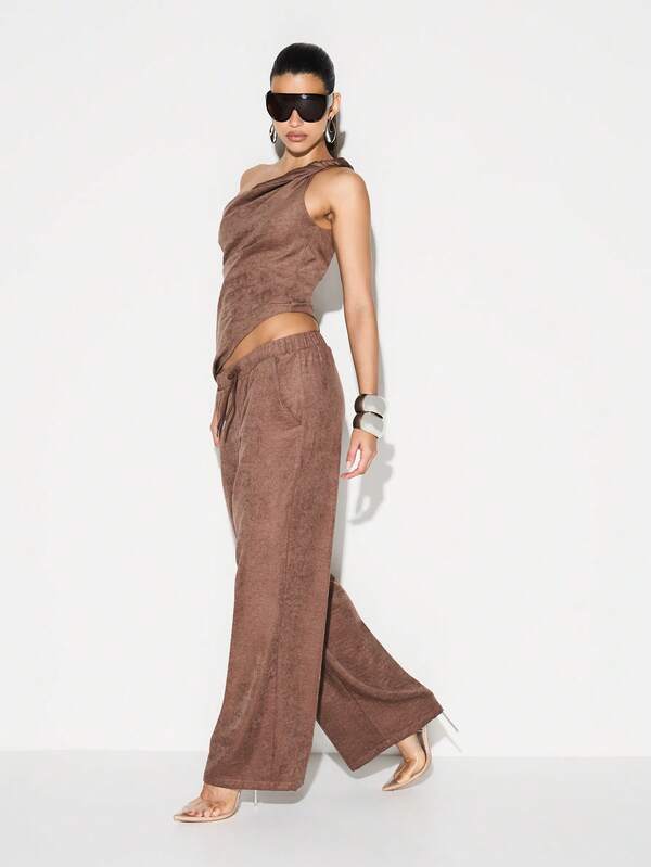 KIZN Luxurious Off Shoulder Twisted Top With Drop Sleeve Detail And Relaxed Fit For Casual Elegance