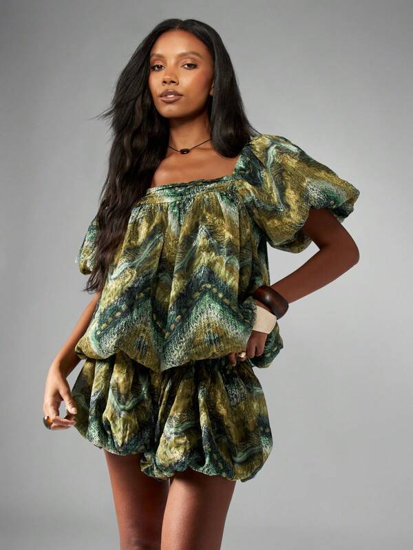 MISSGUIDED Abstract Print Balloon Sleeve Top With Bubble Shorts