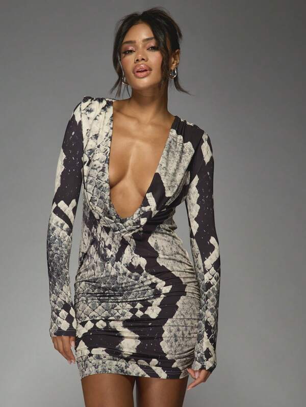 MISSGUIDED Abstract Print Ruched Mini Dress With Plunge Neckline