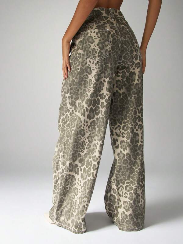 MISSGUIDED Abstract Print Wide Leg Cargo Pants With Pockets