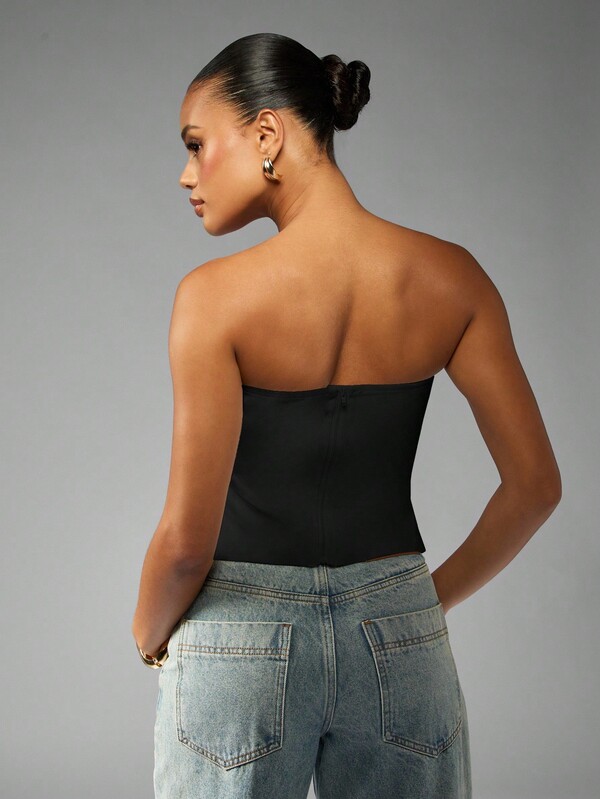 MISSGUIDED Asymmetric Bandeau Top With Structured Hem