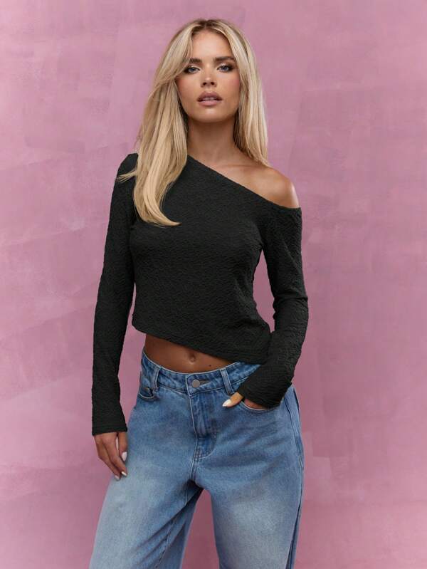 MISSGUIDED Asymmetric Textured Off Shoulder Long Sleeves Top