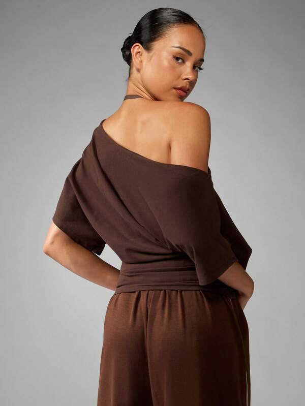 MISSGUIDED Asymmetrical One Shoulder Top With Ruched Waist