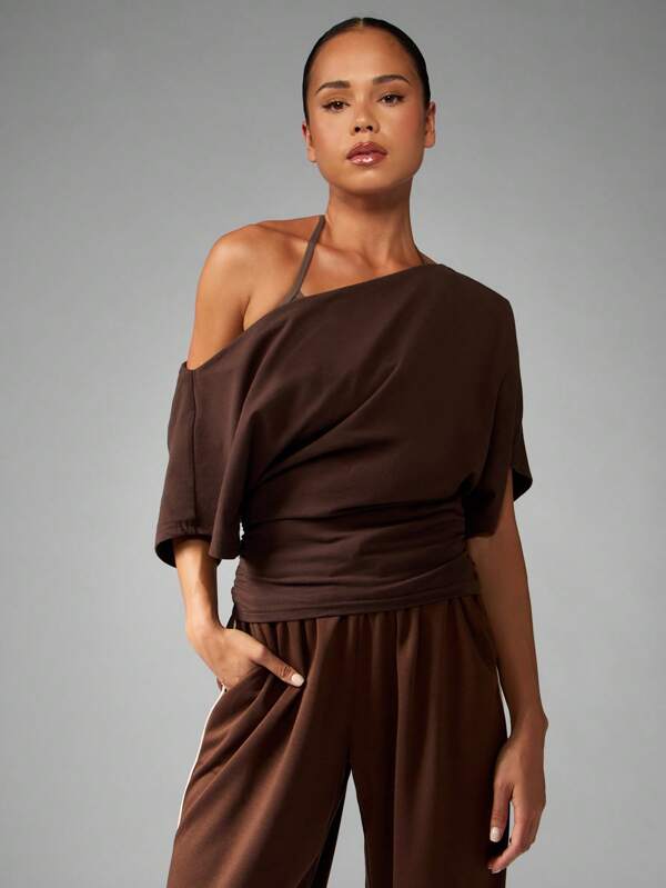 MISSGUIDED Asymmetrical One Shoulder Top With Ruched Waist