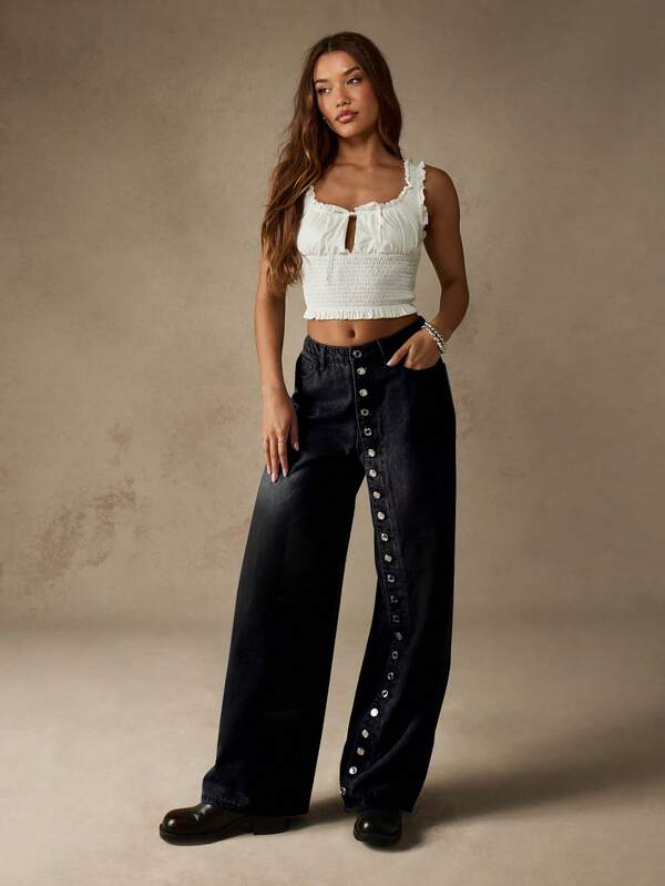 MISSGUIDED Baggy Jeans With Button Front Detail
