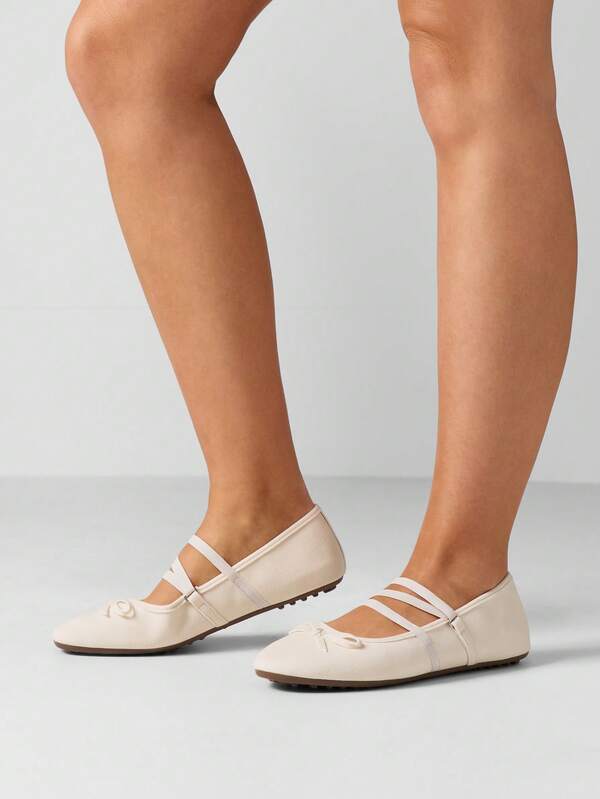 MISSGUIDED Ballet Flat With Mary Jane Straps And Bow