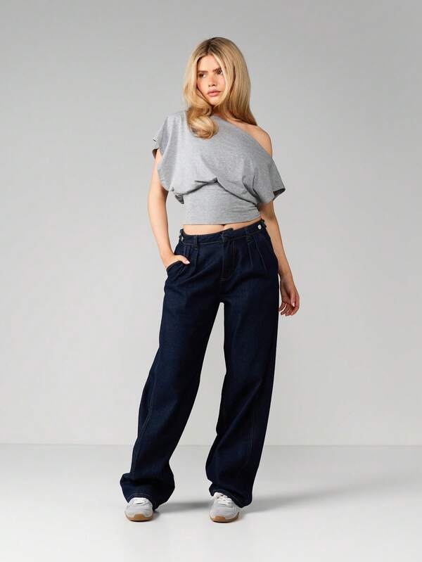 MISSGUIDED Batwing V Neck Cropped Top With Fitted Waistband
