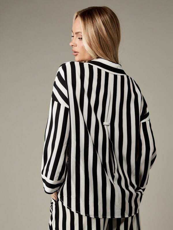 MISSGUIDED Black White Vertical Striped Button Down Collared Blouse