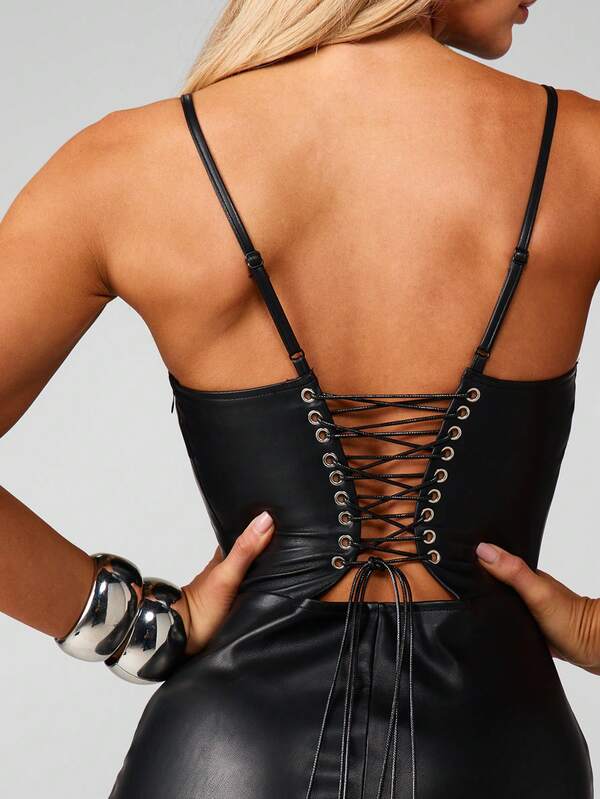 MISSGUIDED Bodycon Maxi Dress With Lace Up Back