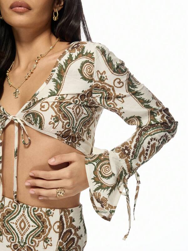 MISSGUIDED Boho Paisley Print Crop Top Mini Skirt Two-Piece Set