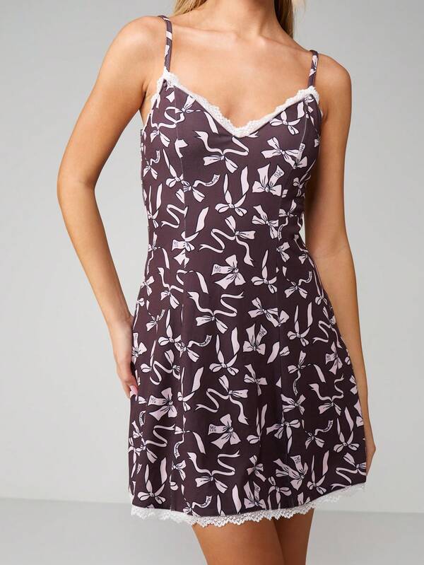 MISSGUIDED Bow Print Lace Trim Cami Dress