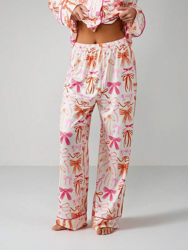 MISSGUIDED Bow Print Pajama Set With Button Top