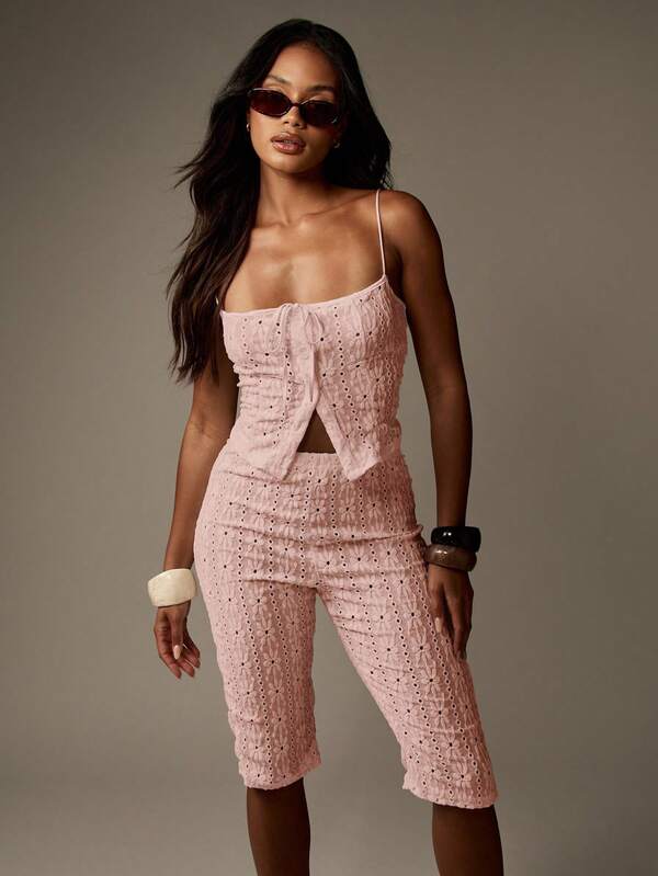 MISSGUIDED Broderie Anglaise Bustier Top And Capri Pants Set