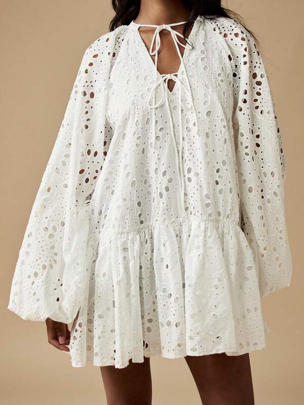 MISSGUIDED Broderie Anglaise Lace Smocked Mini Dress With Balloon Sleeves