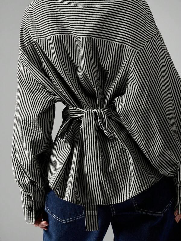 MISSGUIDED Button Down Blouse With Cinched Waist Tie Back