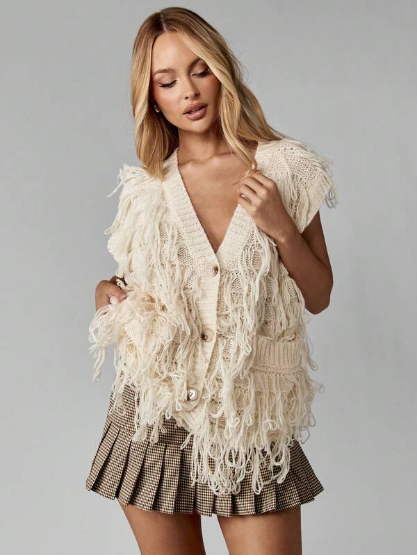 MISSGUIDED Button Front Knit Vest With Decorative Fringe