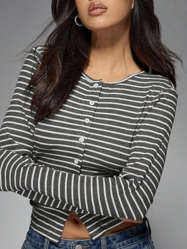 MISSGUIDED Button Front Ribbed Crop Top With Horizontal Stripes
