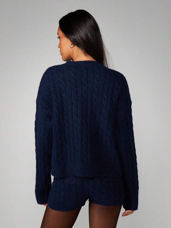 MISSGUIDED Cable Knit Sweater And Hot Pants Set