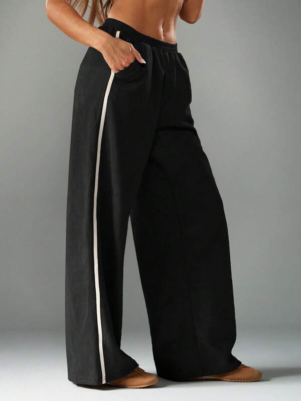 MISSGUIDED Casual Jogger Pants With Side Stripe Detail