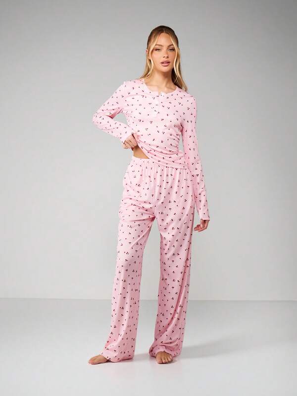 MISSGUIDED Cherry Pattern Lounge Set With Long Sleeves