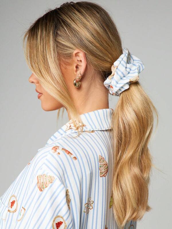 MISSGUIDED Christmas Cookie Print Pajama Set With Button Up Top
