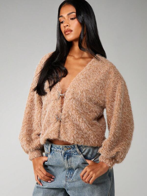 MISSGUIDED Christmas Fluffy Knit Cardigan With Hook Closure