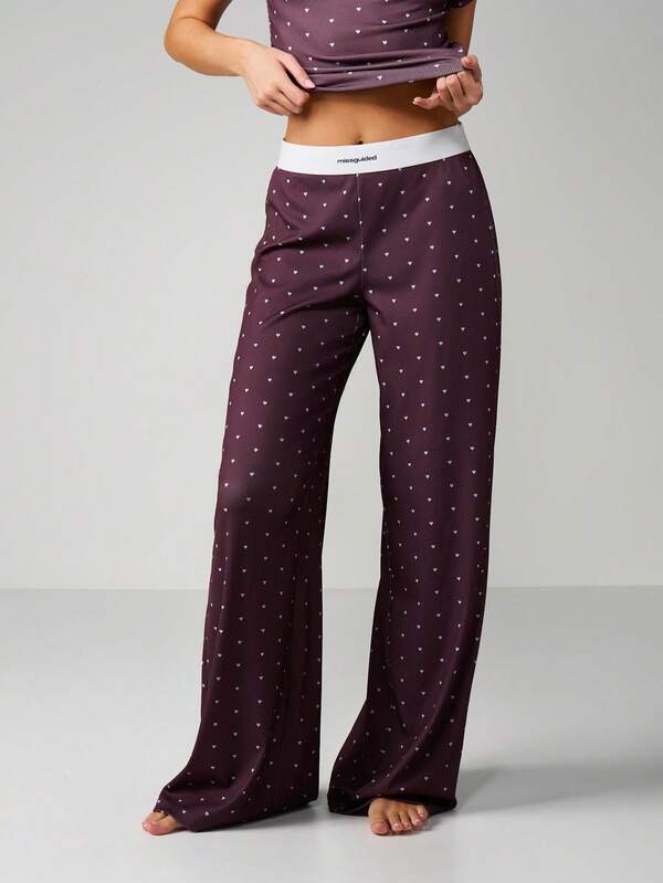 MISSGUIDED Christmas Heart Print Ribbed Lounge Set With Wide Leg Pants