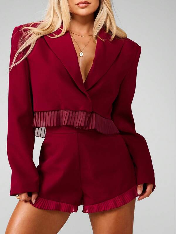 MISSGUIDED Christmas Oversized Cropped Blazer With Pleated Trim