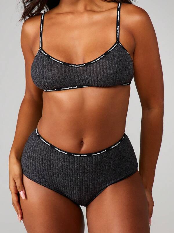 MISSGUIDED Christmas Ribbed Bra And Panty Set With Elastic Trim