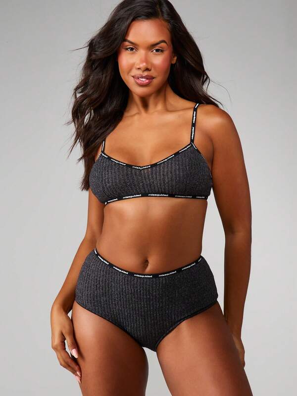 MISSGUIDED Christmas Ribbed Bra And Panty Set With Elastic Trim