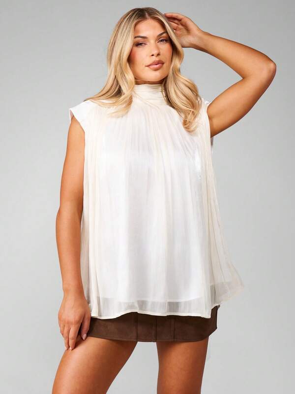 MISSGUIDED Christmas Sleeveless High Neck Pleated Chiffon Blouse