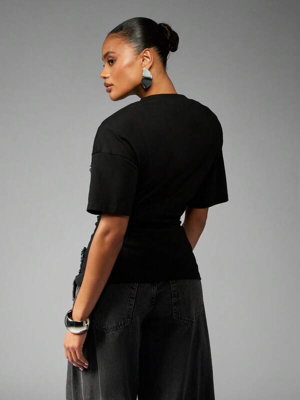 MISSGUIDED Cinched Waist T-Shirt With Crystal Beading Detail