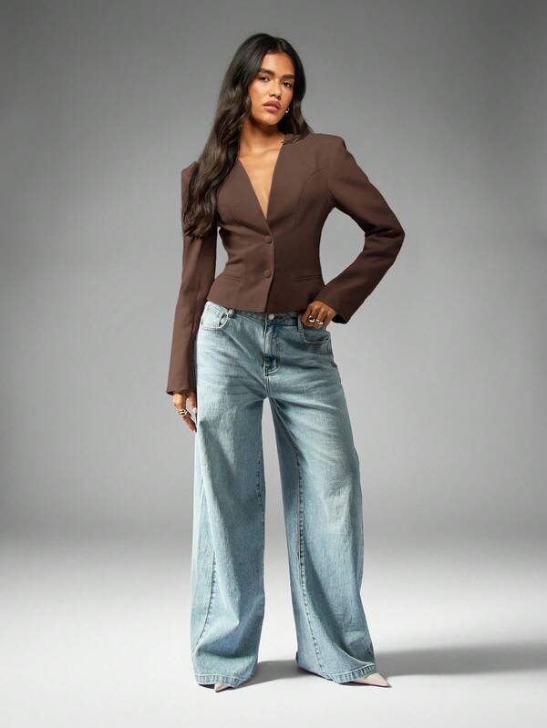 MISSGUIDED Collarless Cropped Fitted Blazer With Double Button Front