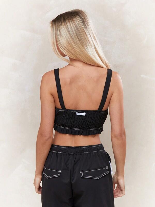 MISSGUIDED Contrast Stitching Bust Detail Frill Hem Crop Cami Top