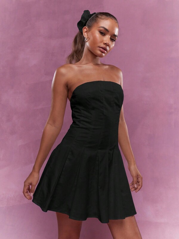 MISSGUIDED Corset Bust Pleated Mini Milkmaid Dress With Scrunchie