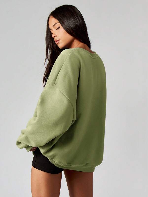 MISSGUIDED Crew Neck Oversized Sweatshirt With Athletic Print For Winter Layering Cozy Casual Comfort And Style