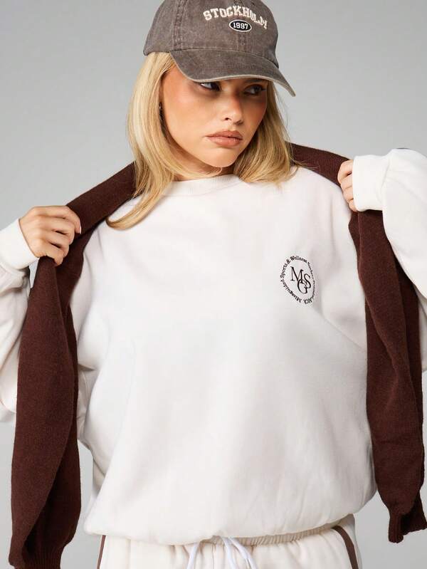 MISSGUIDED Crew Neck Sweatshirt With Brown Contrast Detail