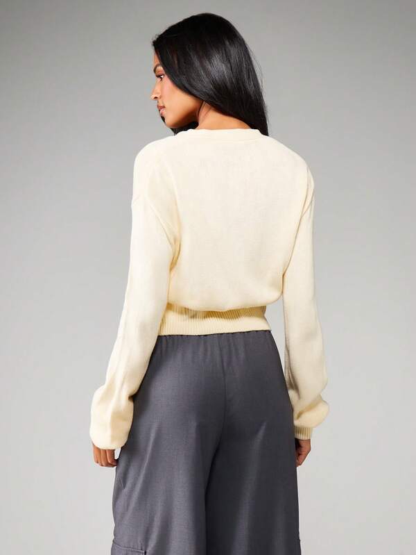 MISSGUIDED Cropped Button Front Cardigan With Ribbed Waist