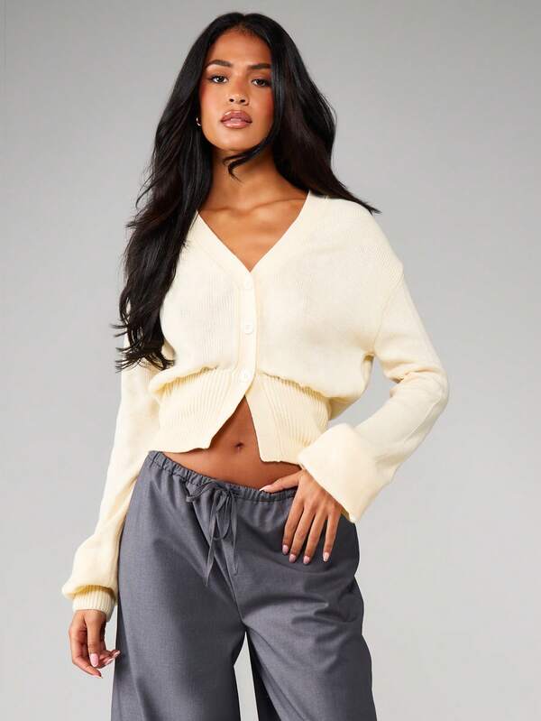 MISSGUIDED Cropped Button Front Cardigan With Ribbed Waist