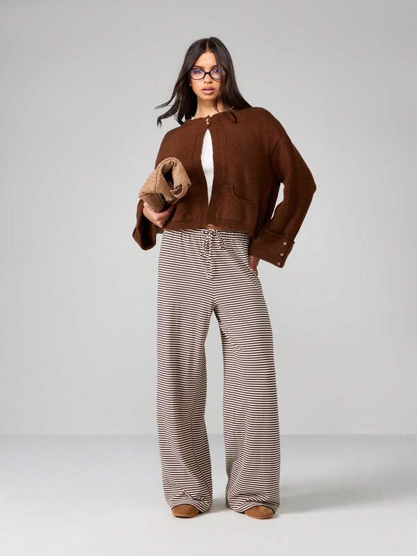 MISSGUIDED Cropped Button Front Cardigan With Wide Cuffs