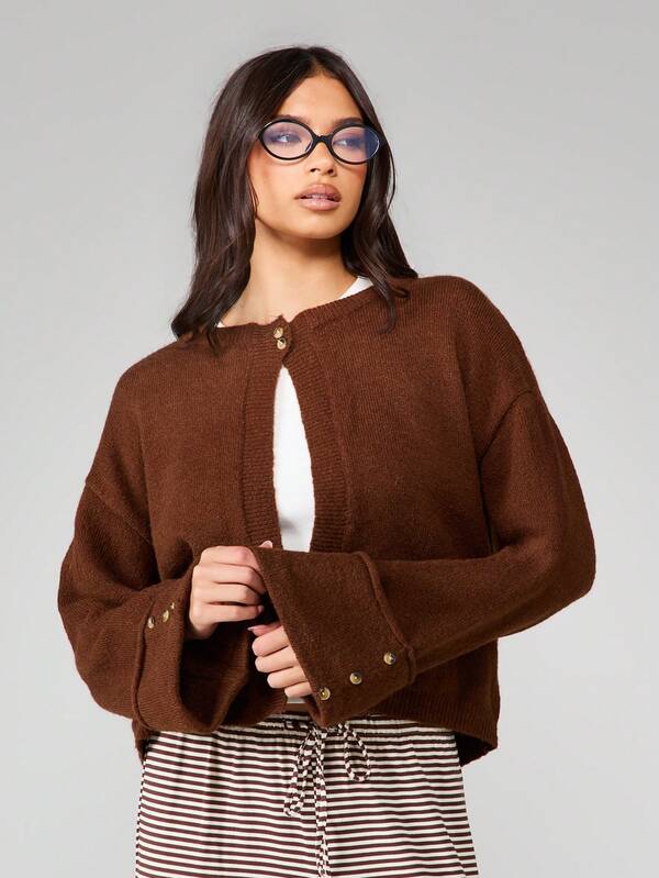 MISSGUIDED Cropped Button Front Cardigan With Wide Cuffs