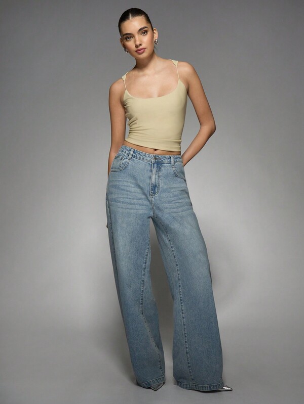 MISSGUIDED Cropped Fitted Spaghetti Strap Cami Top