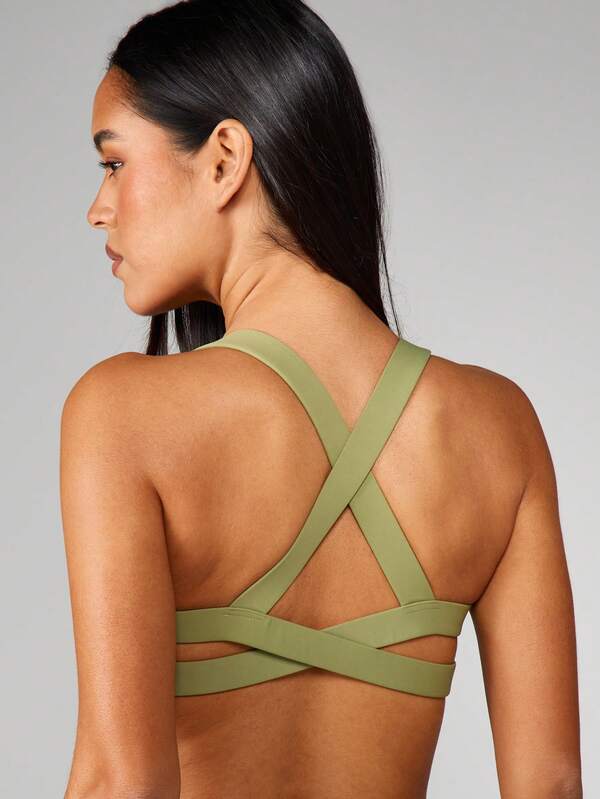 MISSGUIDED Cross Back Sports Bra With Halter