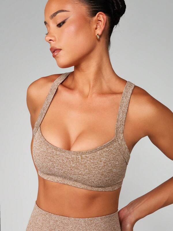MISSGUIDED Cross Back Sports Bra With Ribbed Knit