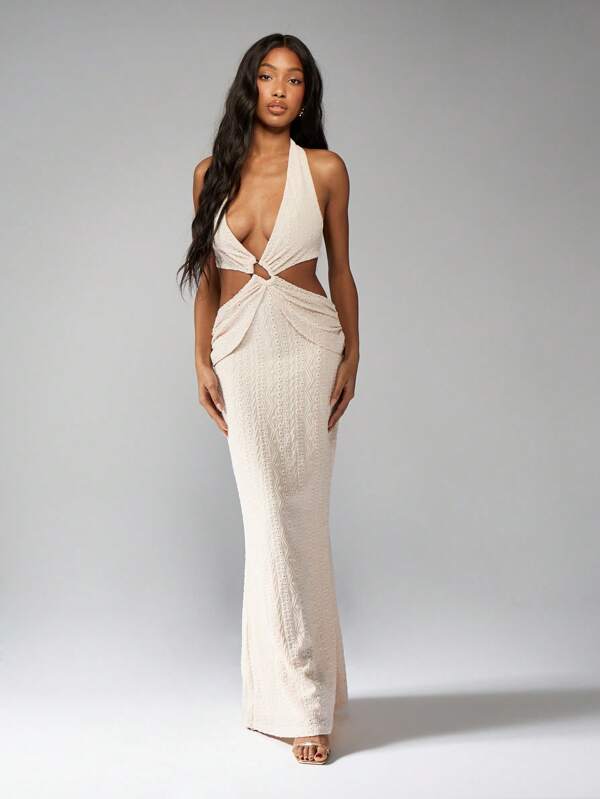 MISSGUIDED Cutout Ruched Plunge Halter Maxi Dress