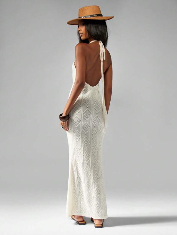 MISSGUIDED Diamond Pattern Halter Neck Maxi Dress With Crochet Design