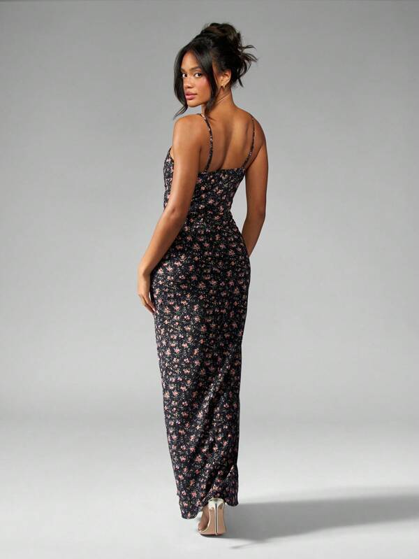MISSGUIDED Ditsy Floral Corset Style Long Fitted Sleeveless Maxi Dress